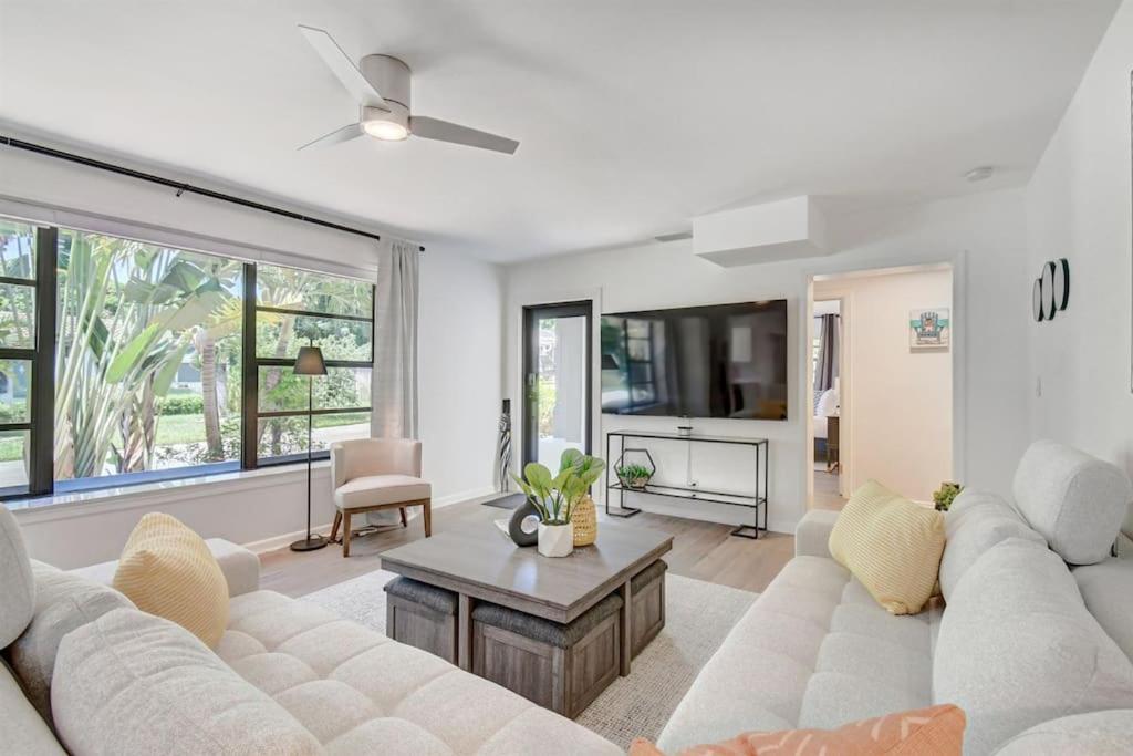 דלריי ביץ' Paradise Palms House מראה חיצוני תמונה